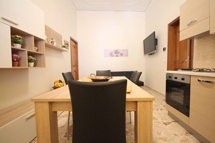 Le Tre Rose Di Mary Apartment อาโวลา ภายนอก รูปภาพ