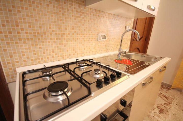 Le Tre Rose Di Mary Apartment อาโวลา ภายนอก รูปภาพ